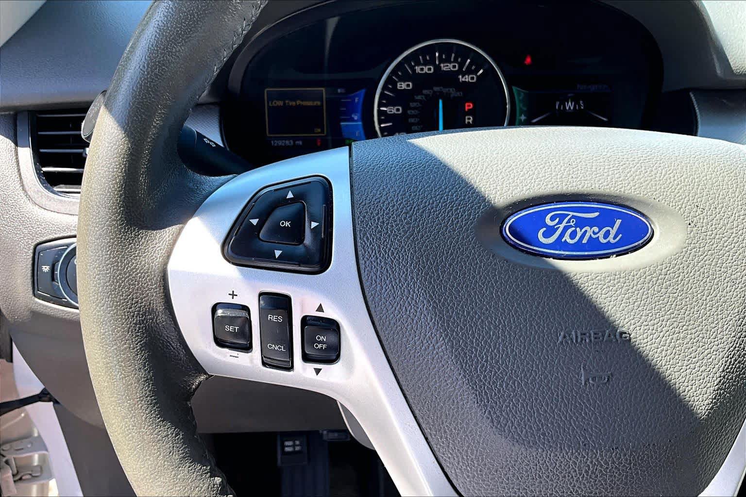 Used 2013 Ford Edge SEL FWD image 24