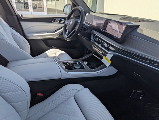 Used 2026 BMW X5 sDrive40i w/ Premium Package RWD image 13