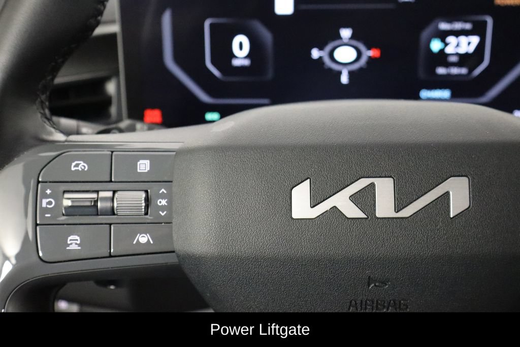 Used 2024 Kia EV9 Light Long Range RWD image 8