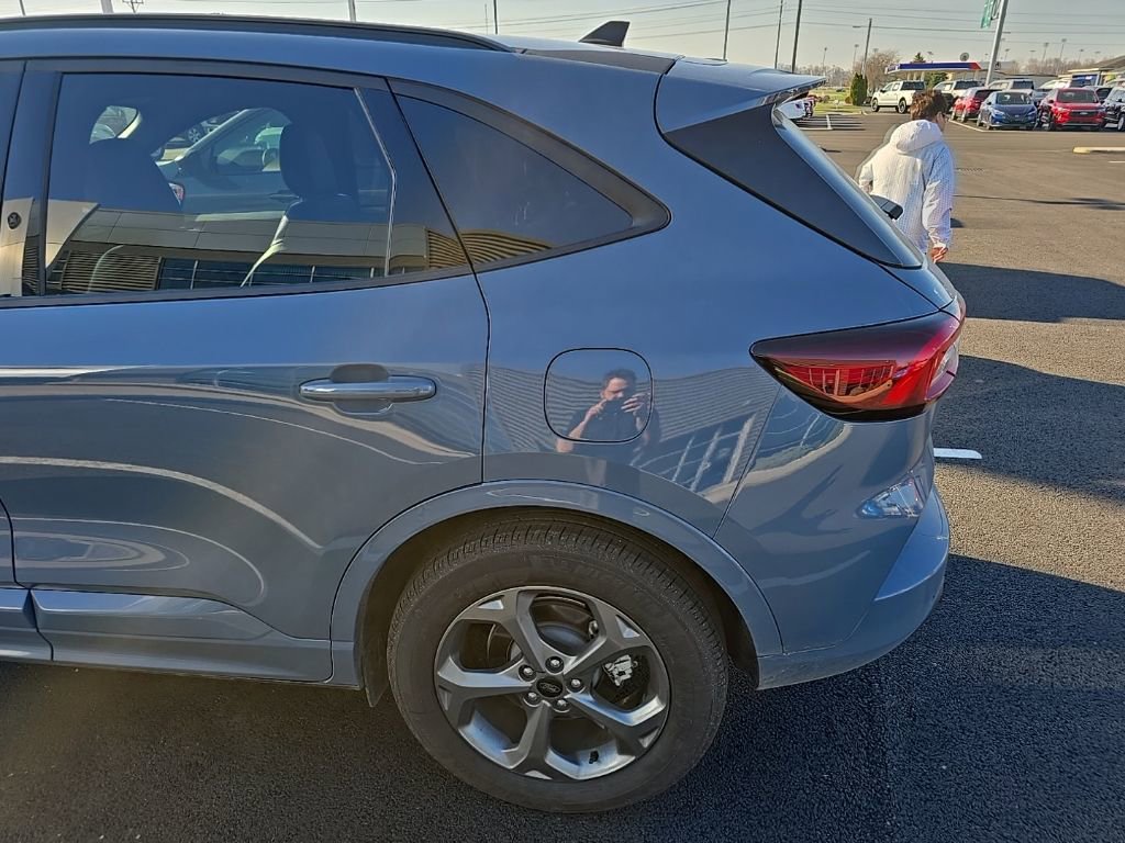 Used 2024 Ford Escape ST-Line w/ Tech Pack #1 image 11
