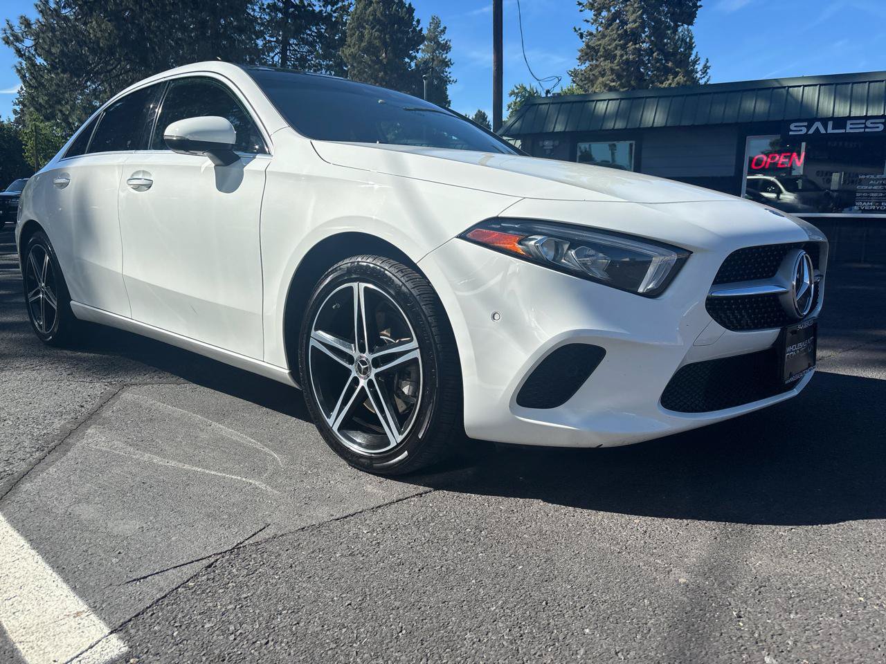 Used 2019 Mercedes-Benz A 220 4MATIC w/ Premium Package image 8