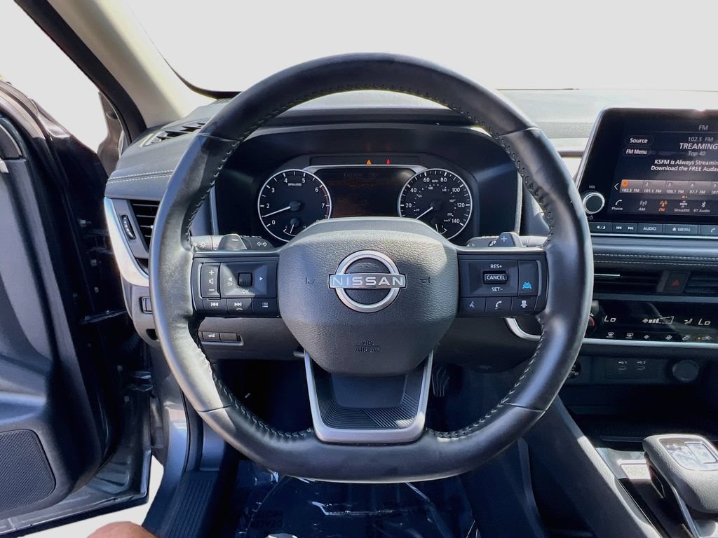 Used 2025 Nissan Rogue SV AWD/4WD image 11