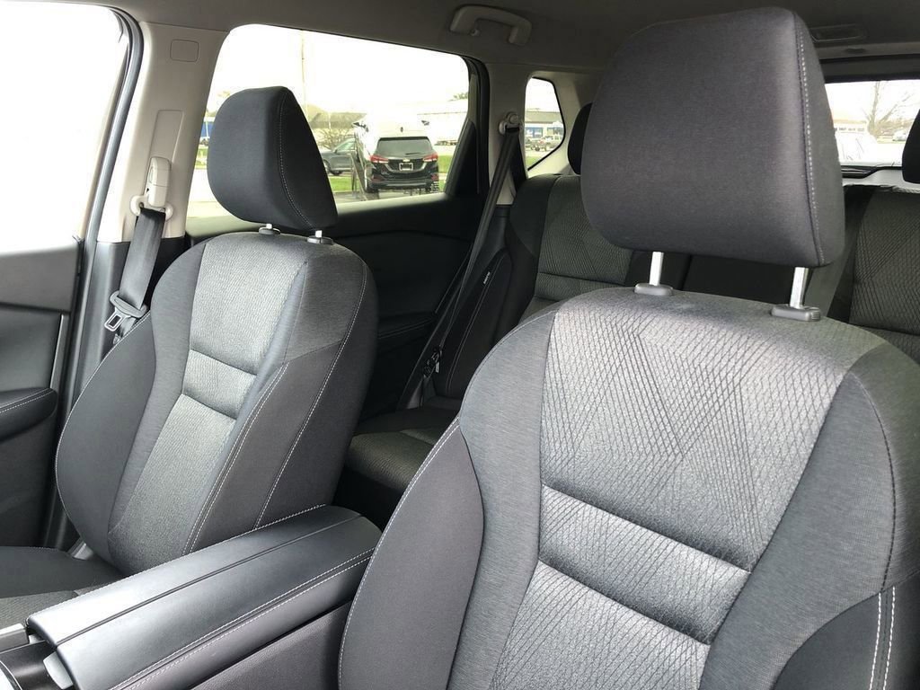 Used 2025 Nissan Rogue SV AWD/4WD image 22