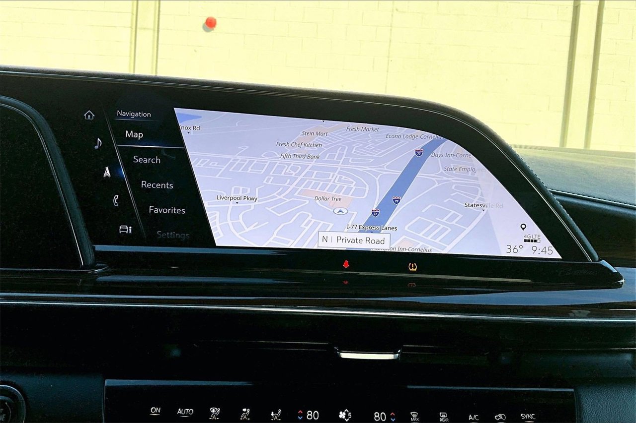 Used 2022 Cadillac Escalade Luxury image 13