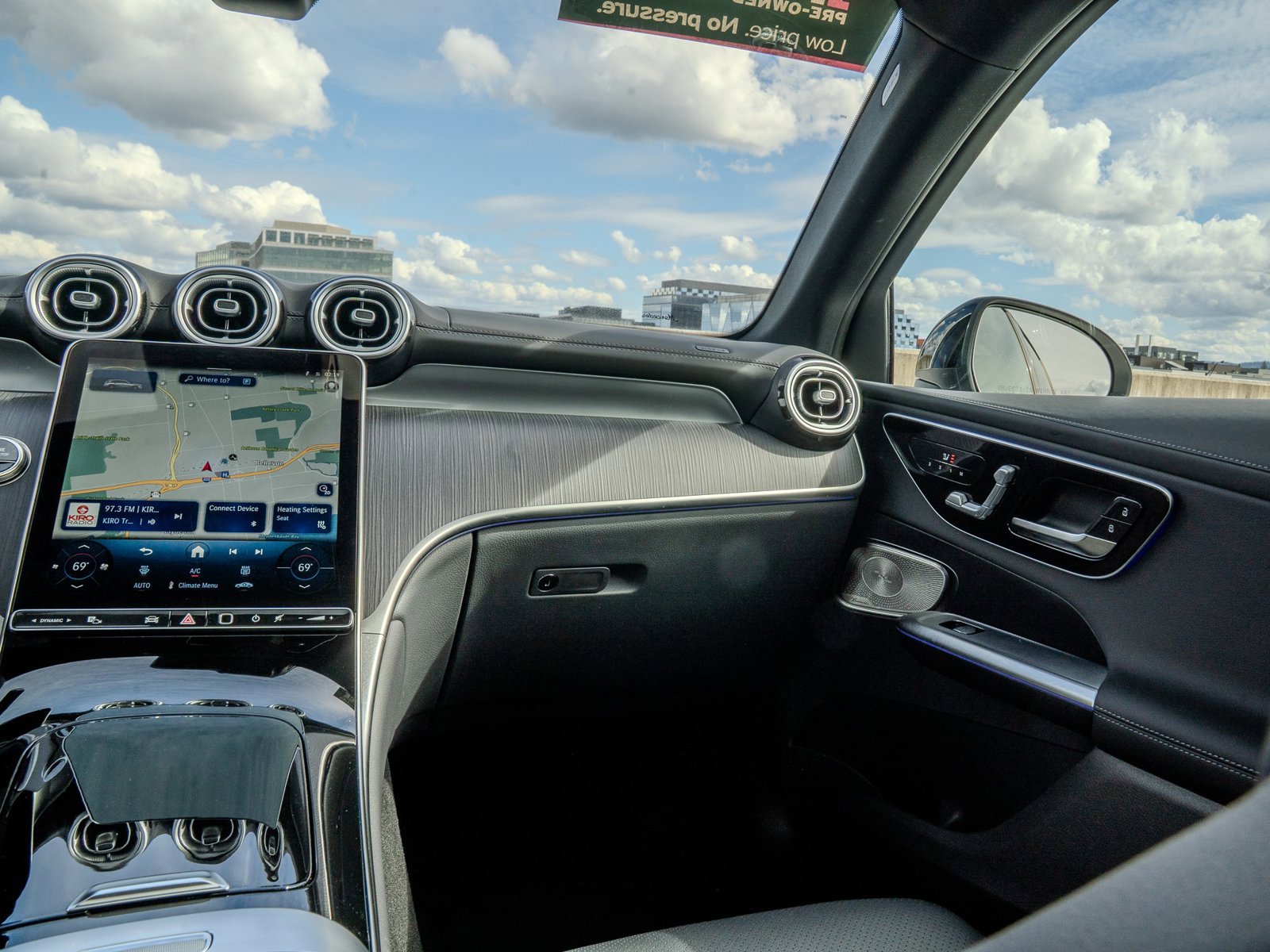 Certified 2025 Mercedes-Benz GLC 300 4MATIC image 22