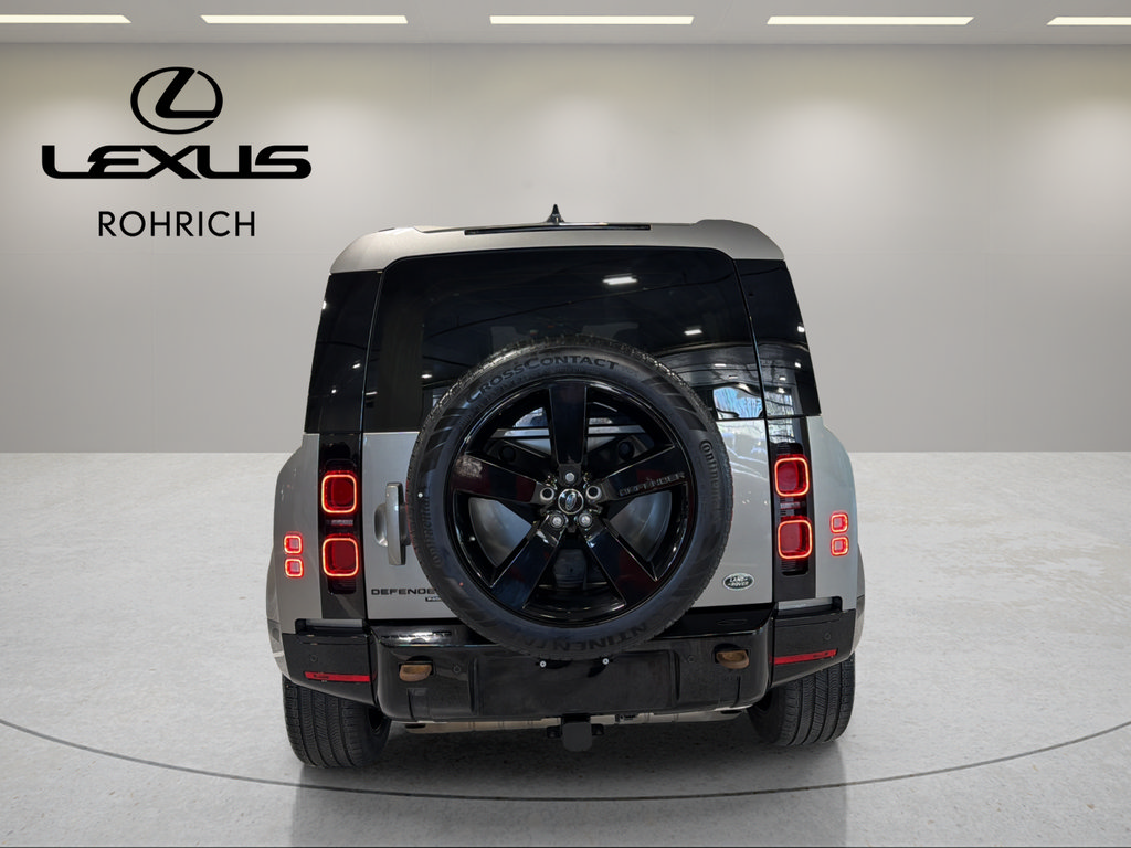 Used 2023 Land Rover Defender 110 X-Dynamic SE AWD/4WD image 7