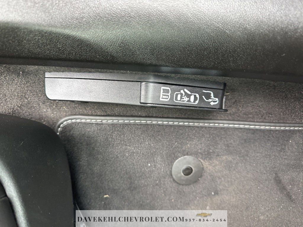 Used 2025 Chevrolet Corvette Stingray Coupe w/ 1LT image 19