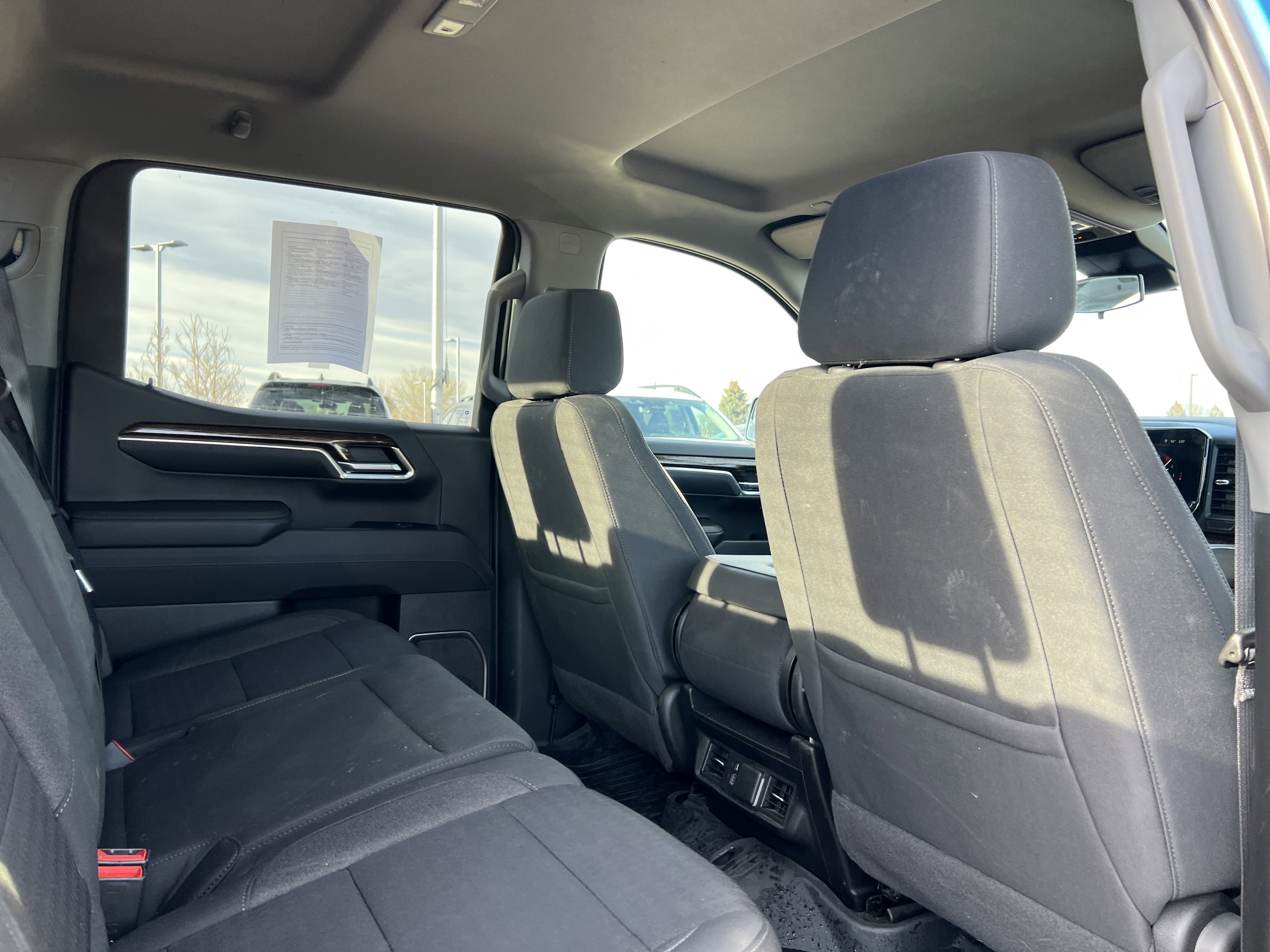 Used 2022 GMC Sierra 1500 Elevation w/ LPO, Elevation Black Package image 19