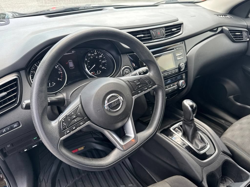 Used 2017 Nissan Rogue Sport SV FWD image 20