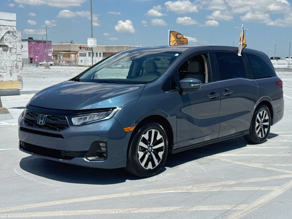 Used 2025 Honda Odyssey EX-L image 3