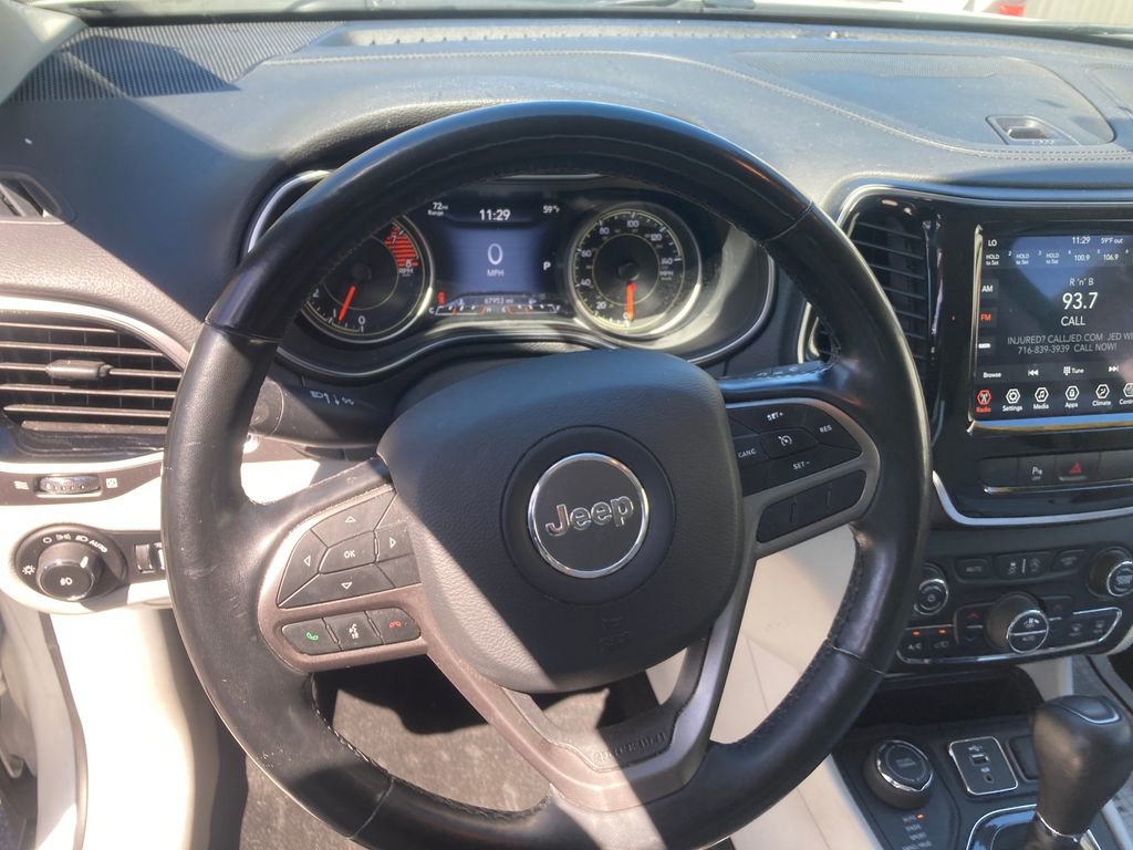 Used 2020 Jeep Cherokee Limited AWD/4WD image 18