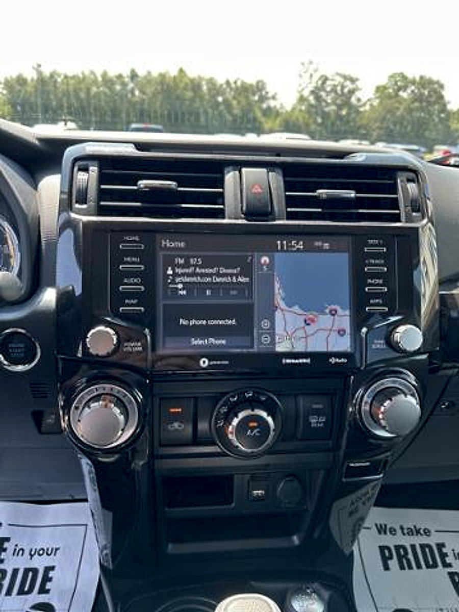 Used 2024 Toyota 4Runner TRD Off-Road Premium image 18