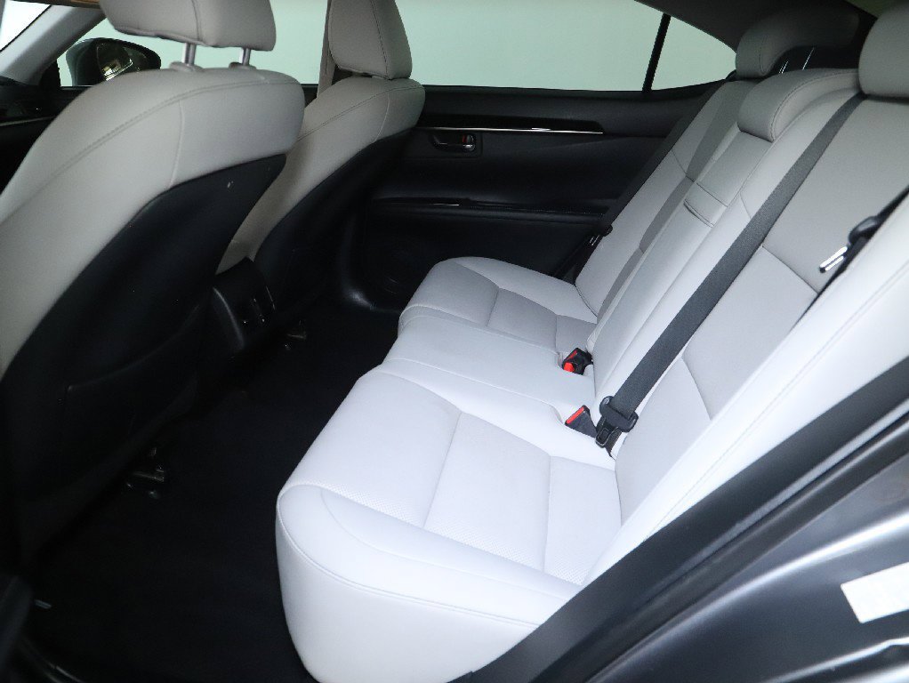 Used 2016 Lexus ES 350 w/ Accessory Package 2 FWD image 15