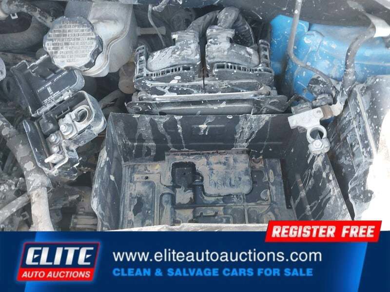 Used 2016 Kia Soul + w/ Designer's Package FWD image 37