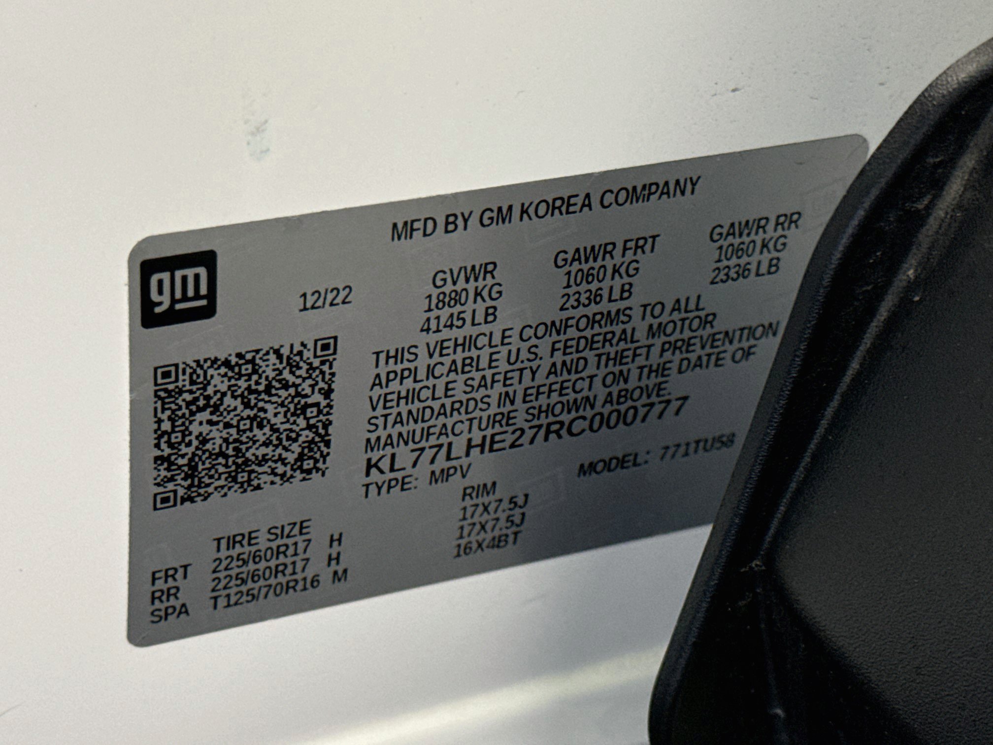Used 2024 Chevrolet Trax LT FWD image 12