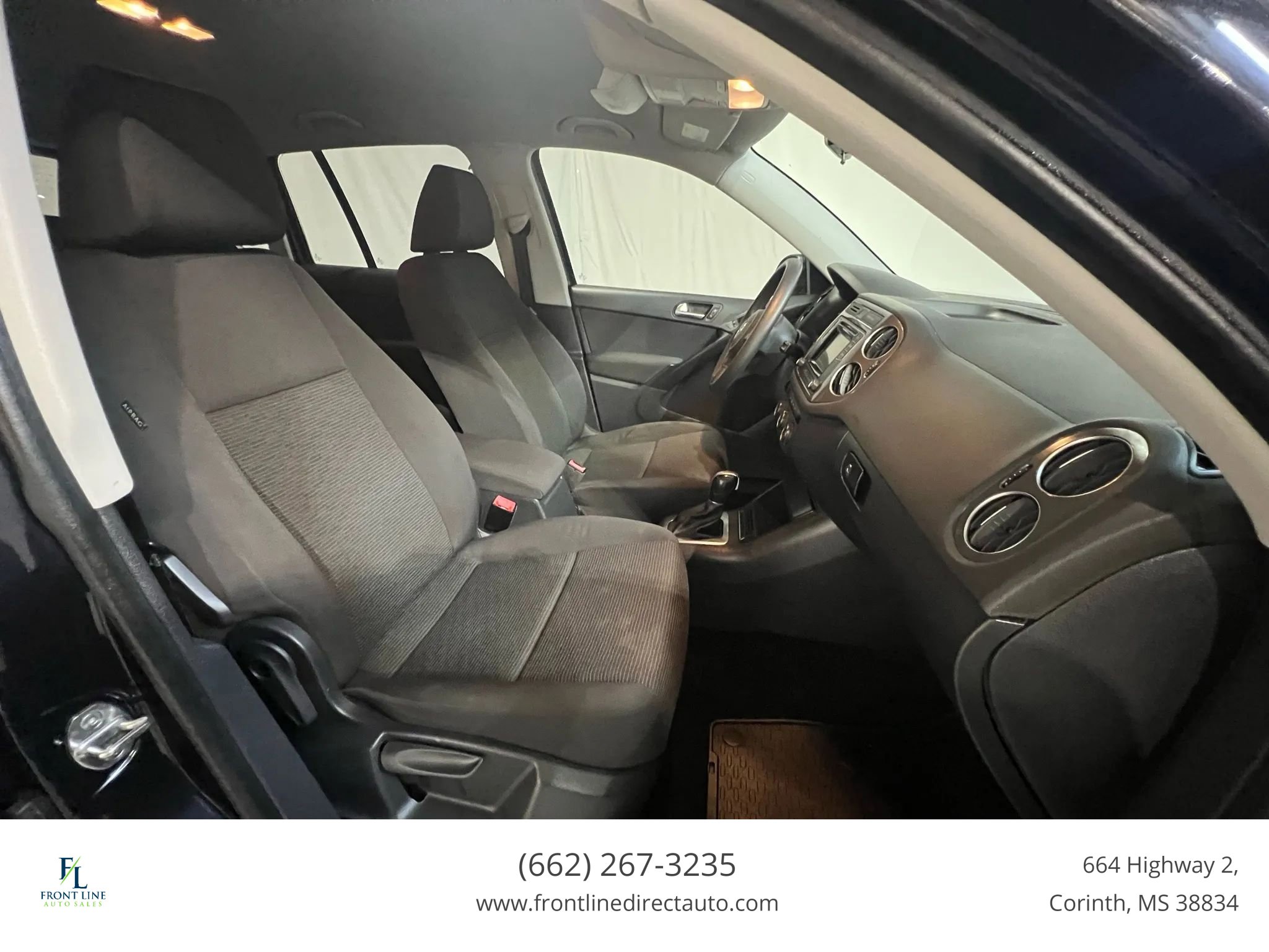 Used 2018 Volkswagen Tiguan Limited FWD image 18