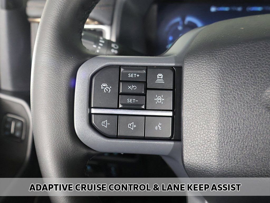 Used 2025 Ford F150 Lightning Lariat image 6