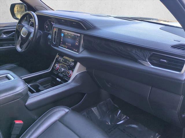 Used 2021 GMC Yukon XL Denali w/ Denali Premium Package image 27