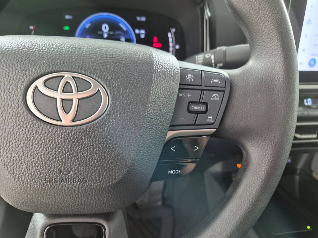 Used 2025 Toyota Camry LE FWD image 15