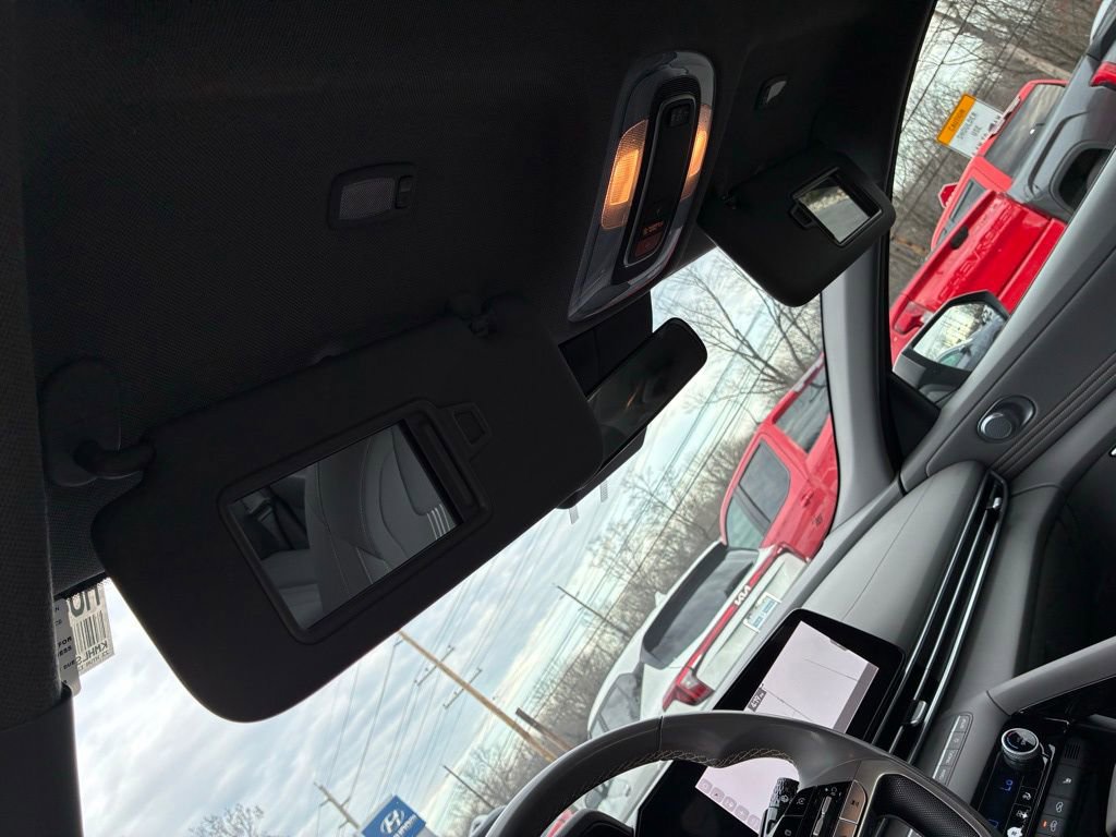 Used 2023 Hyundai Elantra SEL w/ Convenience Package FWD image 38