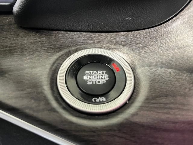 Used 2023 Jeep Grand Cherokee L Limited AWD/4WD image 25