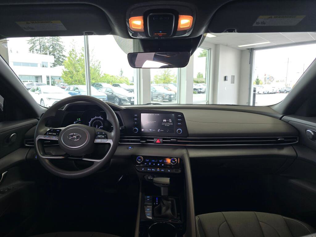 Used 2023 Hyundai Elantra Blue FWD image 23