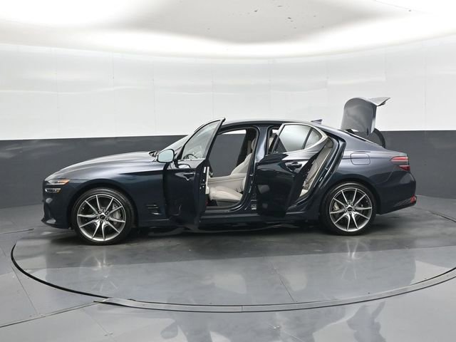 Used 2025 Genesis G70 2.5T image 49