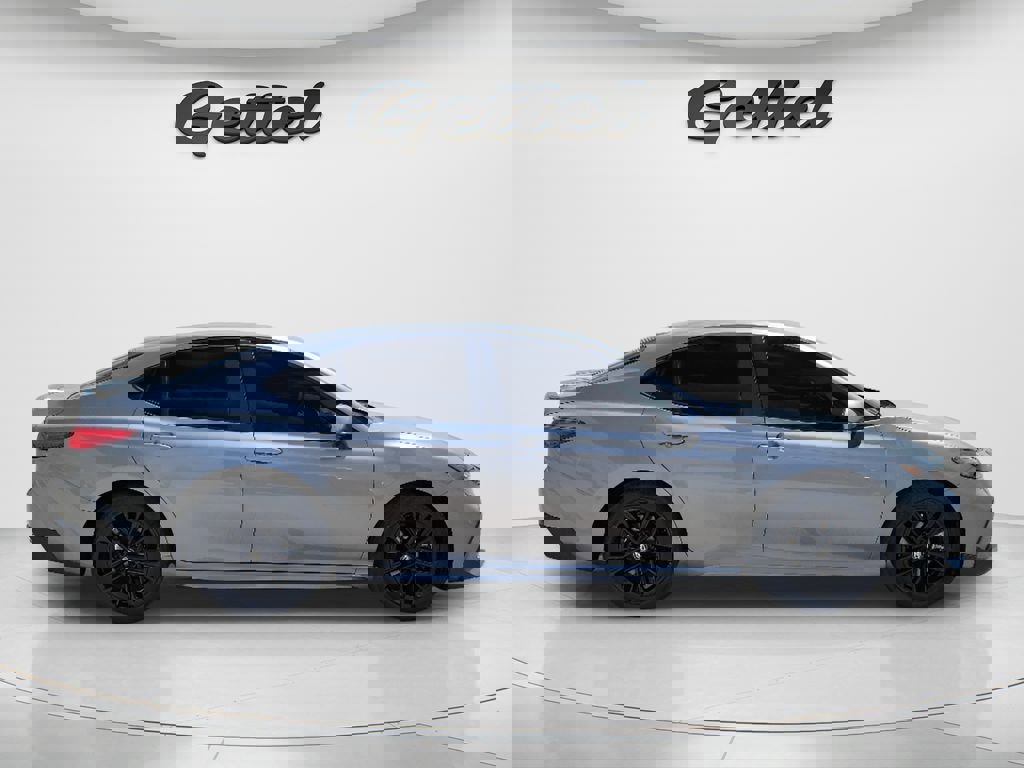 New 2026 Toyota Camry SE image 3