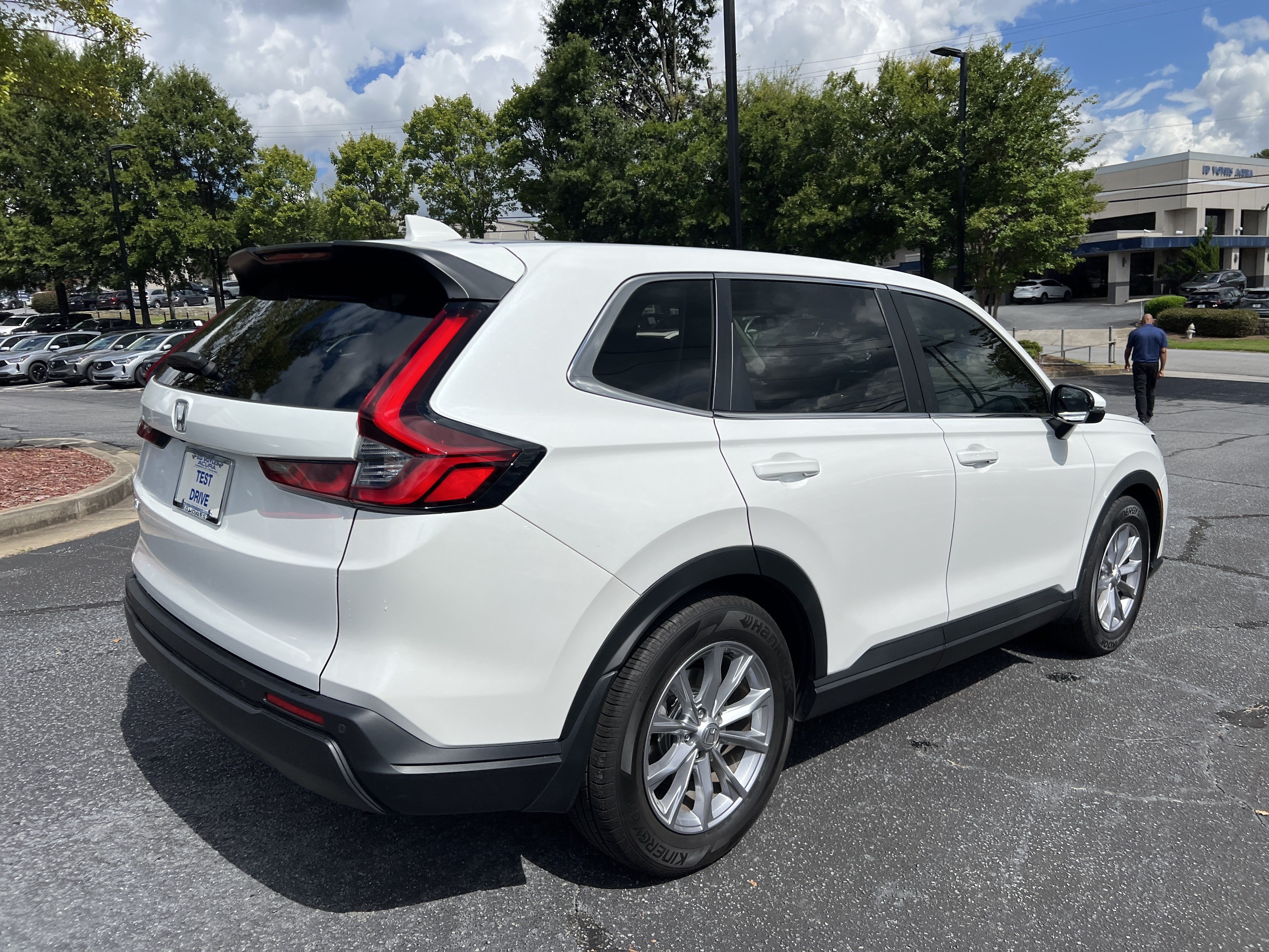 Used 2025 Honda CR-V EX-L image 5