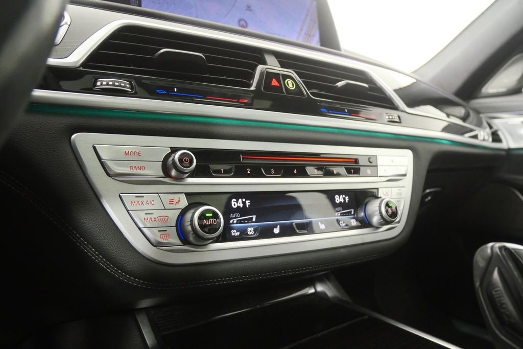 Used 2019 BMW 740i w/ M Sport Package image 22