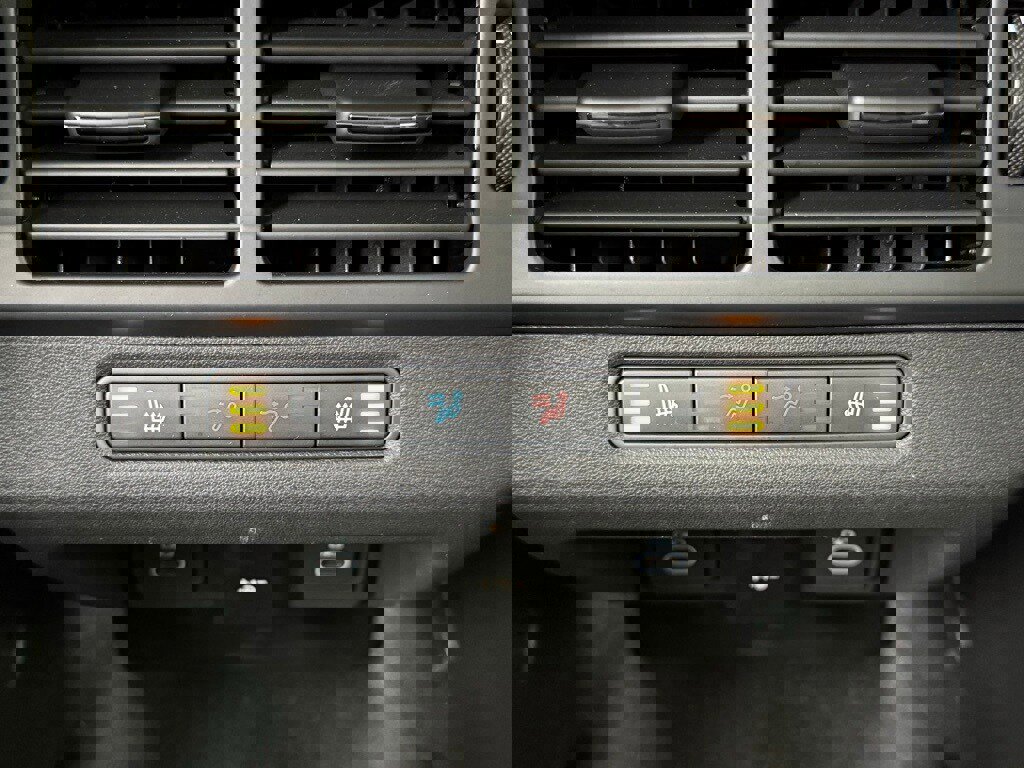 Certified 2026 Land Rover Range Rover Evoque Dynamic SE image 36