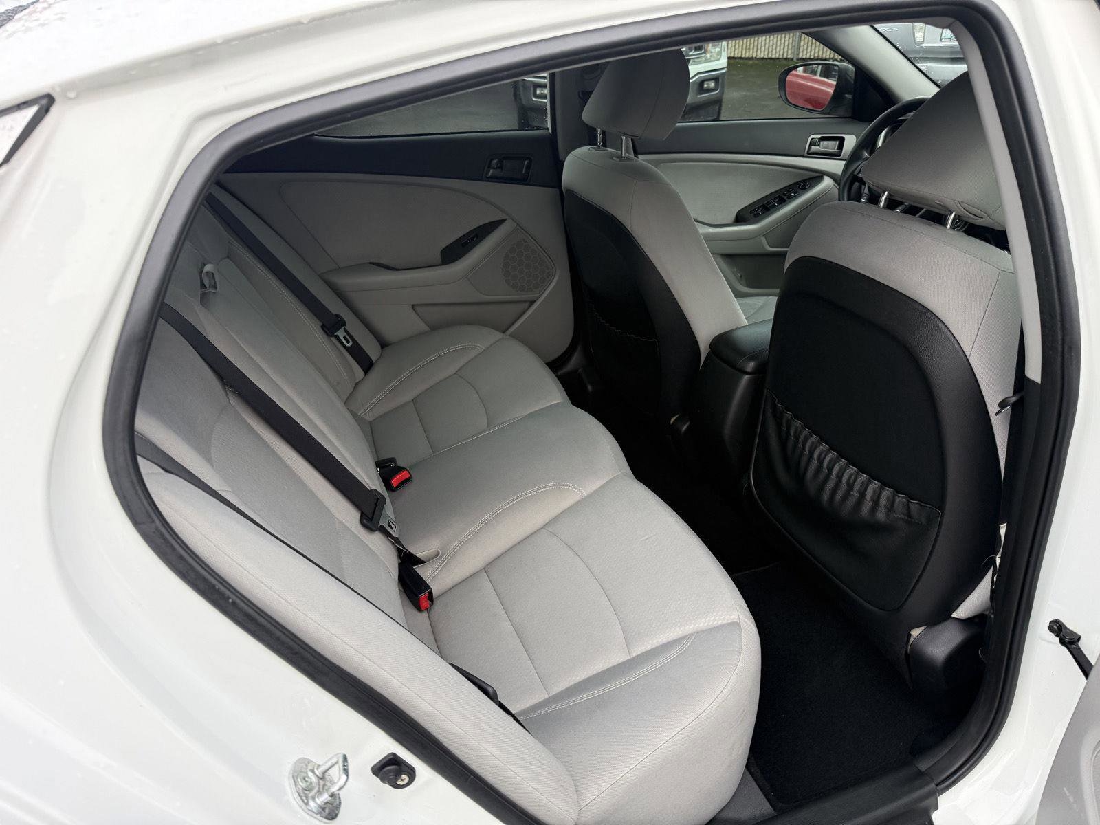 Used 2013 Kia Optima LX image 17