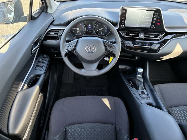 Used 2021 Toyota C-HR LE FWD image 15