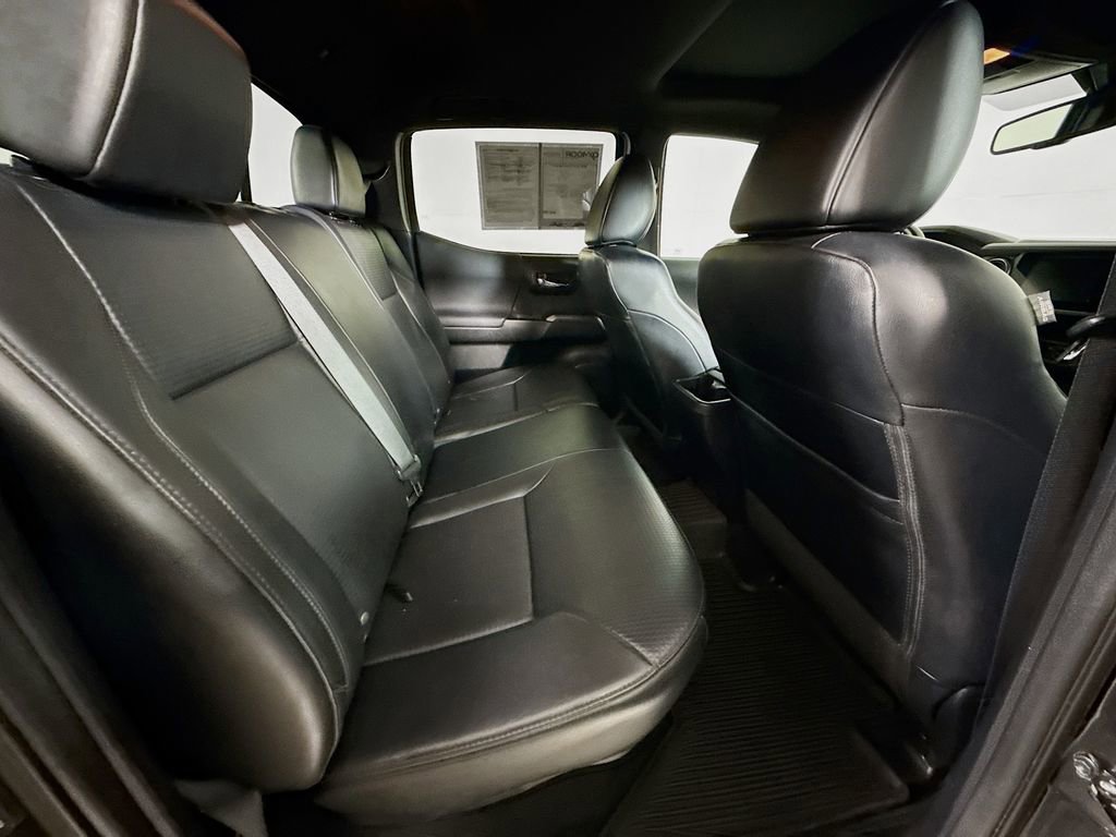 Used 2018 Toyota Tacoma TRD Sport w/ TRD Premium Sport Package image 27