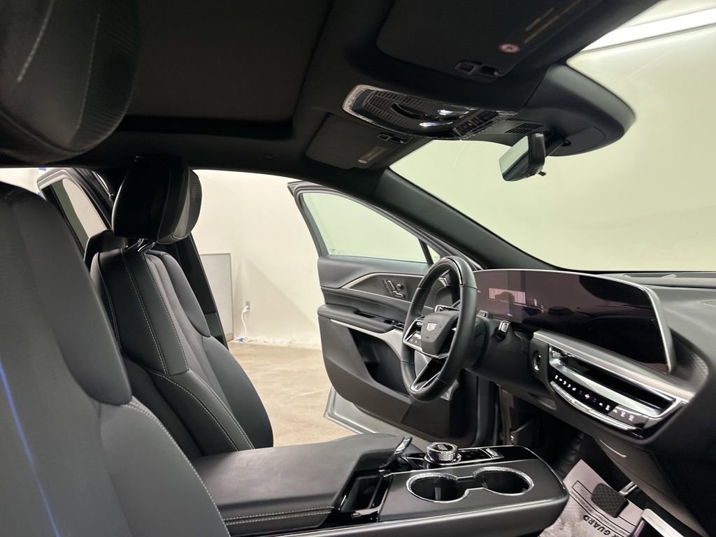 Certified 2025 Cadillac Lyriq Sport image 19