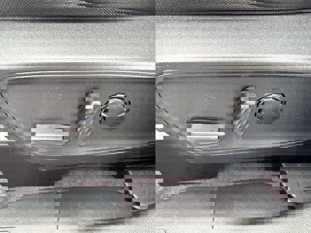 New 2026 Ford Escape SE w/ PHEV Premium Package image 12