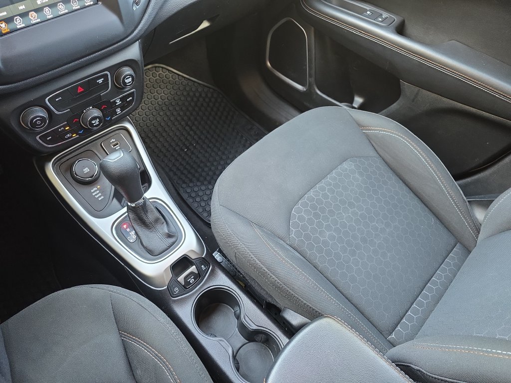 Used 2019 Jeep Compass Sport w/ Cold Weather Group AWD/4WD image 27