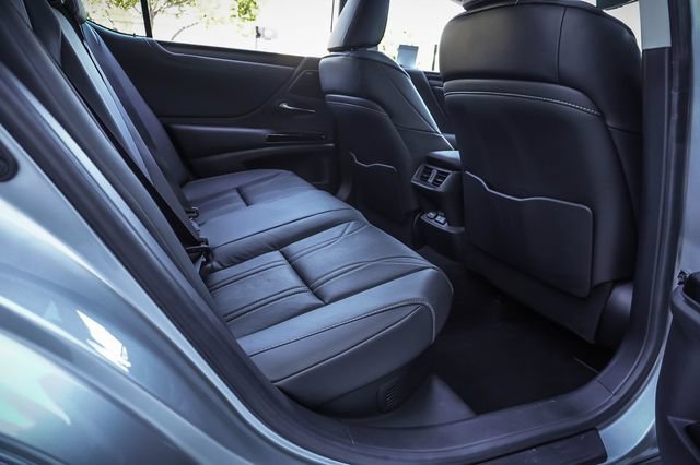 Certified 2025 Lexus ES 300h w/ Luxury Package FWD image 22