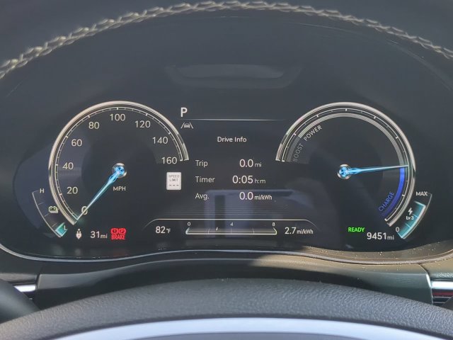 Used 2025 Genesis Electrified GV70 w/ Prestige Package AWD/4WD image 28
