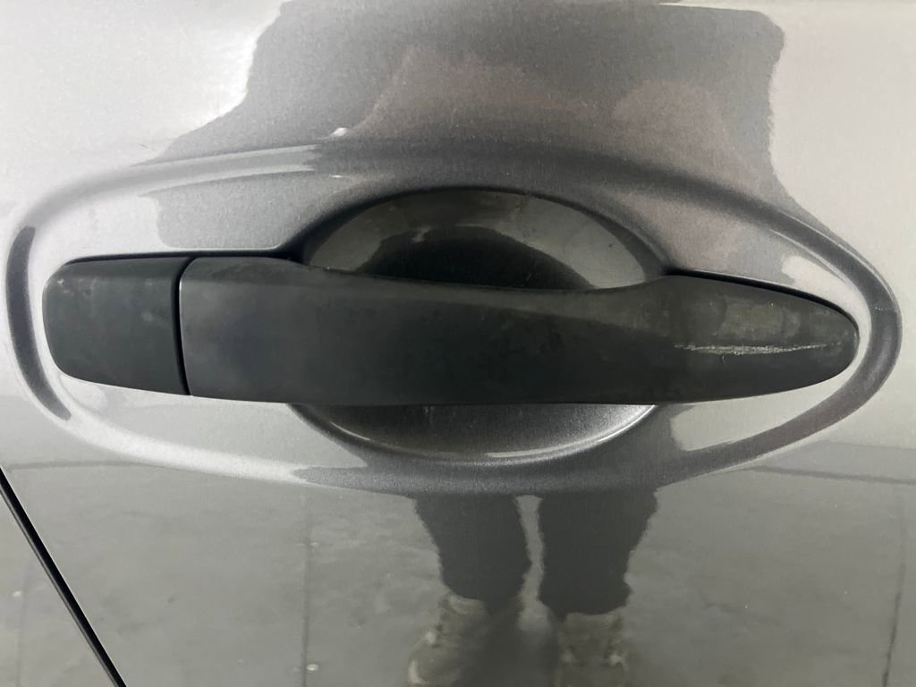 Used 2019 Nissan Rogue S image 49