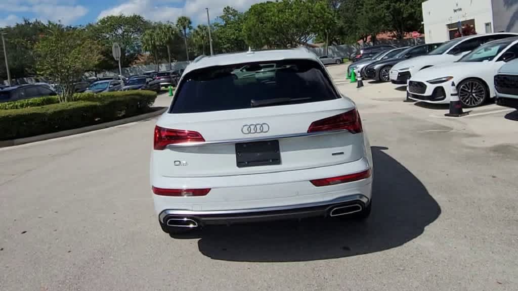 Certified 2024 Audi Q5 2.0T Premium Plus AWD/4WD image 7