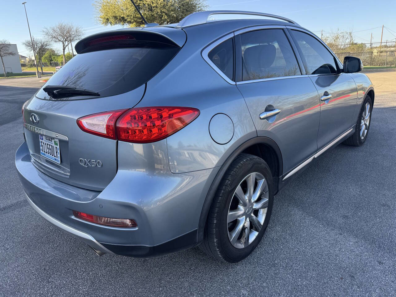 Used 2017 INFINITI QX50 2WD w/ Premium Plus Package image 7