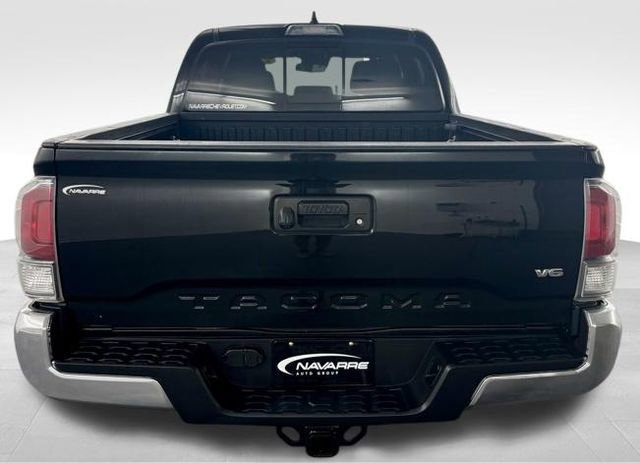 Used 2022 Toyota Tacoma TRD Off-Road RWD image 8