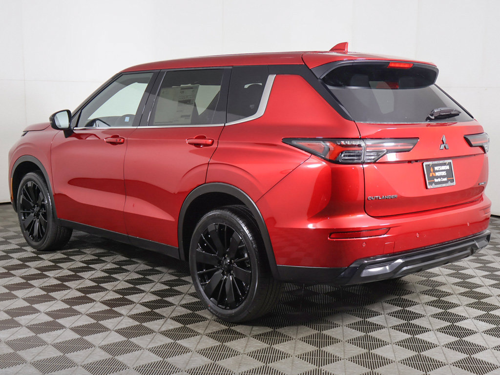 New 2026 Mitsubishi Outlander LE FWD image 10
