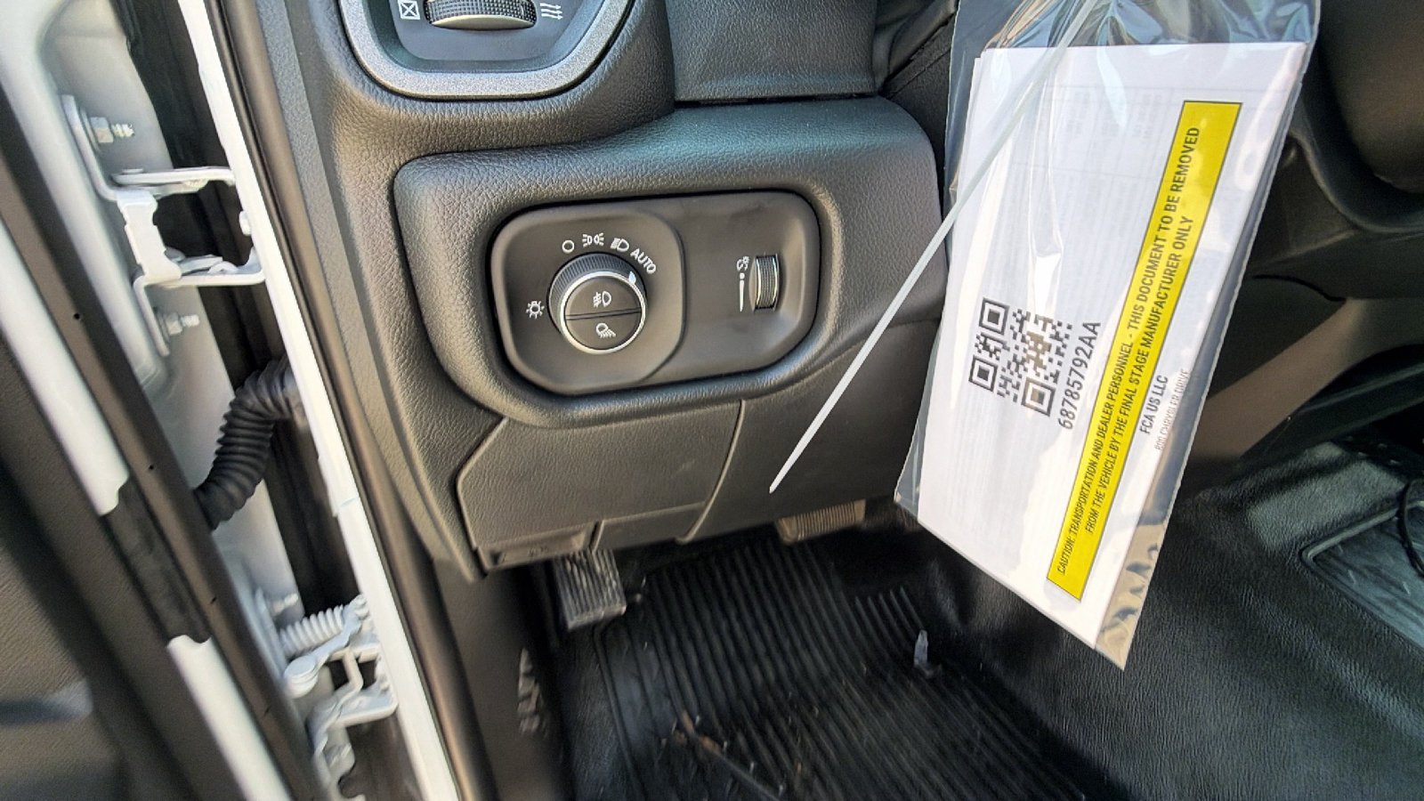 New 2027 RAM 3500 Tradesman w/ Chrome Appearance Group A AWD/4WD image 21