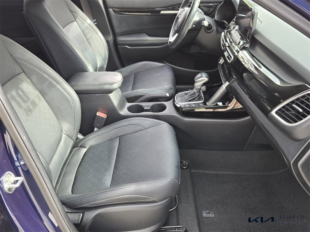 Certified 2023 Kia Seltos EX image 18