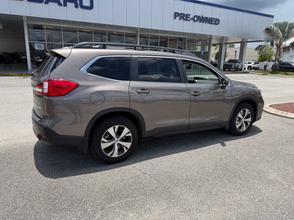 Used 2021 Subaru Ascent Premium w/ Convenience Package AWD/4WD image 3