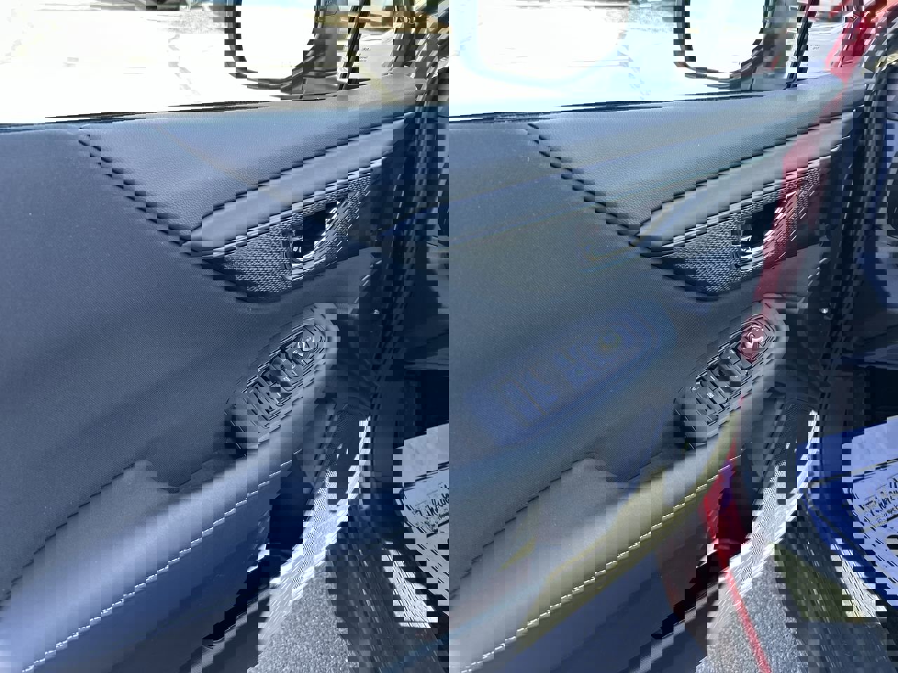 Used 2025 Subaru Outback Premium w/ Popular Package #1A image 19