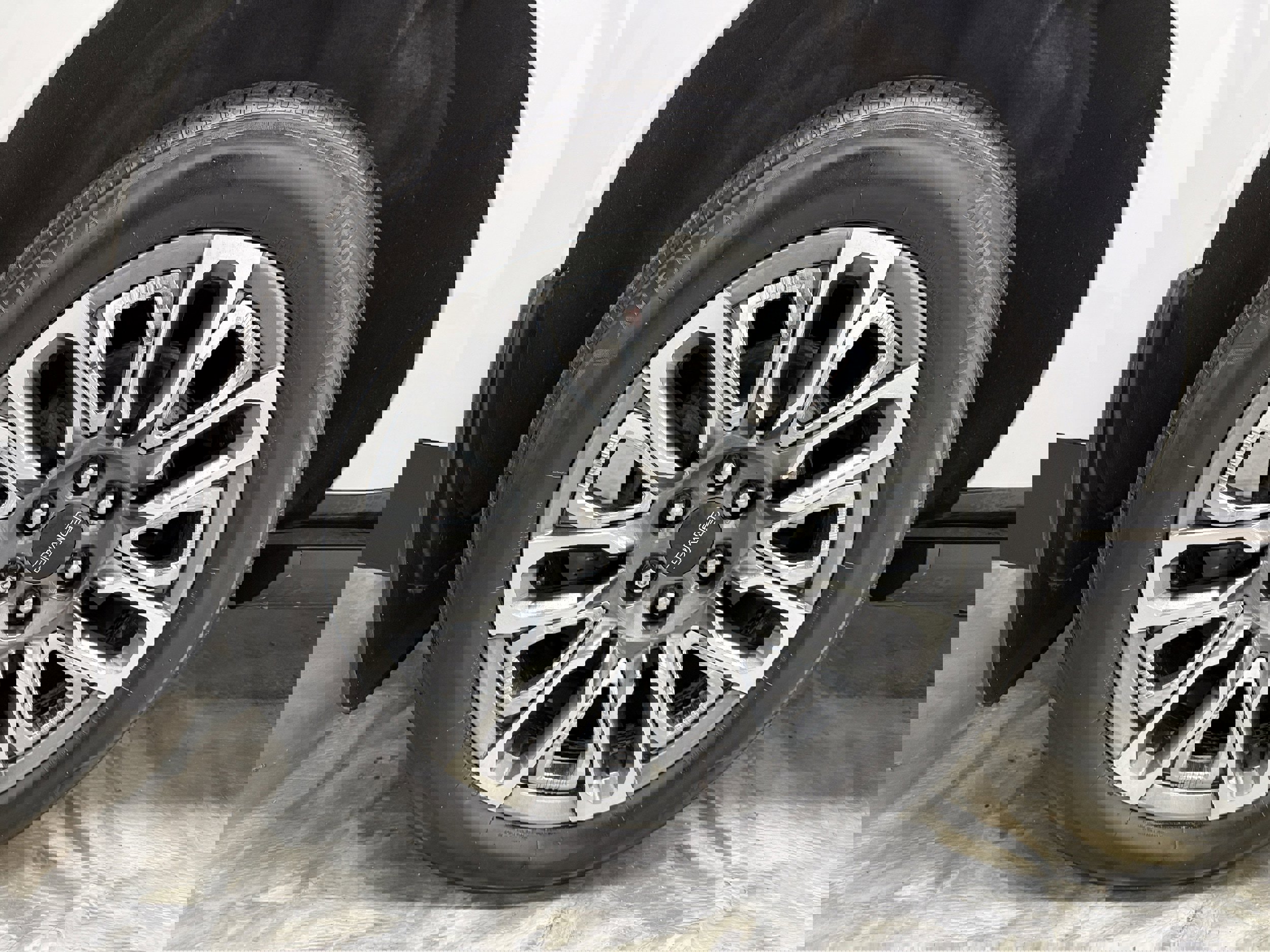 Used 2023 GMC Yukon XL Denali Ultimate w/ LPO, Floor Liner Package image 36