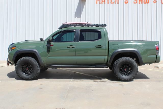 Used 2020 Toyota Tacoma TRD Pro image 2